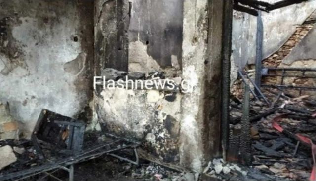 Ήταν δολοφονία: 27χρονος σκότωσε και μετά έκαψε τον άστεγο που βρέθηκε νεκρός