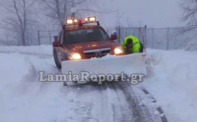 Ο αεροχείμαρρος φέρνει χιόνια και πολικό ψύχος - ΒΙΝΤΕΟ