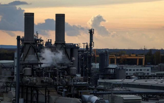 Γερμανία: Έκρηξη σε εργοστάσιο χημικών της BASF με 14 τραυματίες – Εντοπίστηκαν αυξημένα επίπεδα υδρογονανθράκων