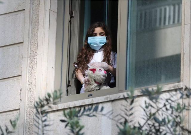 Κορωνοϊός: Τι αλλάζει στην καραντίνα για εμβολιασμένους και μη σύμφωνα με το ECDC