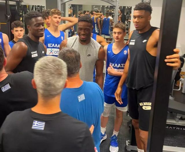 Η έκπληξη των Αντετοκούνμπο στην Εθνική Παίδων