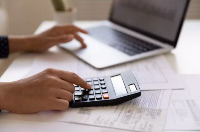 ΑΑΔΕ: Μόνο ψηφιακά οι κοινοποιήσεις φόρων, παρελθόν τα έντυπα