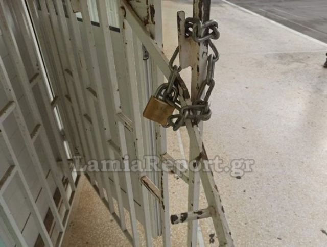 Διέρρηξε κυλικείο και έκλεψε από φραπεδιέρα μέχρι τυρόπιτες!