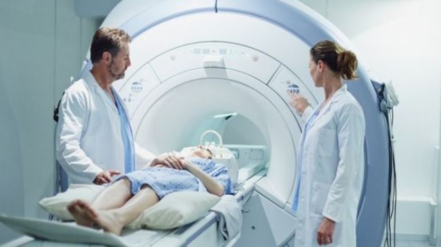 Βρέθηκε ζωντανό σκουλήκι στον εγκέφαλο γυναίκας, για πρώτη φορά παγκοσμίως!