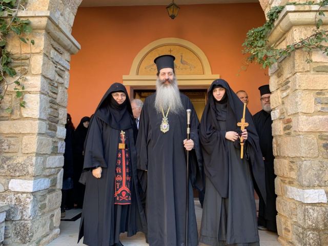 Ο Συμεών στη Μονή Παντοκράτορος Νταού Πεντέλης για τη ρασοφορία της μοναχής Στυλιανής