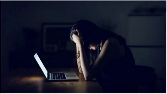 Θεσσαλονίκη: Συγκλονίζει η μαρτυρία 34χρονης που έπεσε θύμα εκδικητικής πορνογραφίας από τον πρώην σύντροφό της (βίντεο)