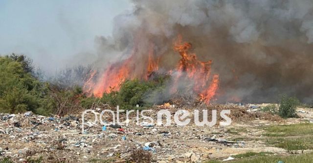 Πυρκαγιά κοντά σε σπίτια στη Σπιάντζα - Λιποθύμησε πυροσβέστης (βίντεο)