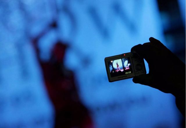 Διάσημος youtuber είχε 92 «ροζ» βίντεο στην κατοχή του με 85 διαφορετικές γυναίκες - Καταγγελία από πρώην σύντροφό του