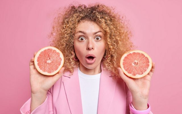 Αυτοί είναι οι λόγοι που πρέπει να εντάξεις το γκρέιπφρουτ στη διατροφή σου