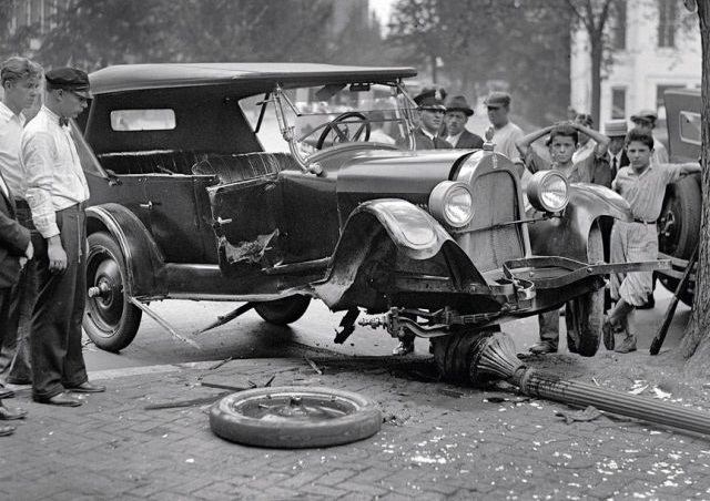 Ξέρετε ότι βουλευτής από τη Φθιώτιδα προκάλεσε το πρώτο θανατηφόρο τροχαίο στην Ελλάδα;