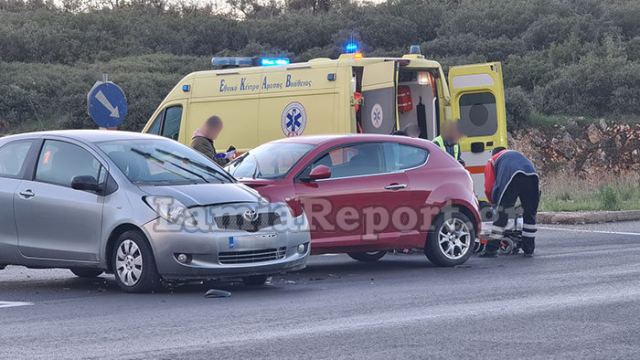 Λαμία: Τροχαίο στη διασταύρωση του 