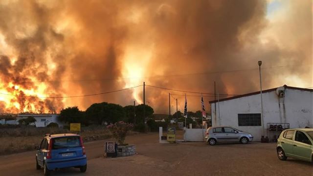 Πύρινος εφιάλτης στα Κύθηρα - Σε κατάσταση έκτακτης ανάγκης το νησί - ΒΙΝΤΕΟ