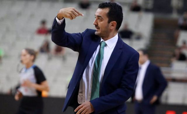 Παναθηναϊκός: Μένει ο Βόβορας, αποχωρεί ο Σερέλης