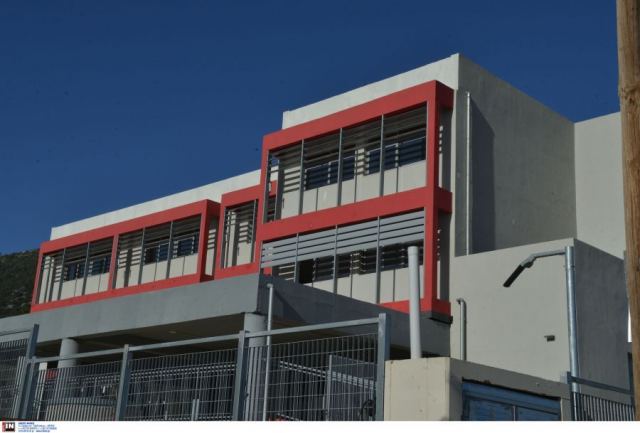 Μητσοτάκης-Πιερρακάκης παρουσιάζουν σήμερα το σχέδιο για τη σχολική βία -Τι προβλέπεται για bullying και κινητά