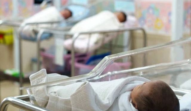 Άφησε μόνο στο σπίτι το 18 μηνών μωρό της για να πάει διακοπές - Το κοριτσάκι πέθανε από ασιτία