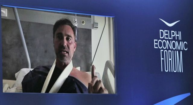 Γιώργος Καπουτζίδης: «Ως γκέι έχω βιώσει έρωτες ωραίους, σχέσεις, χωρισμούς και δεν μπορώ να τα διηγηθώ»