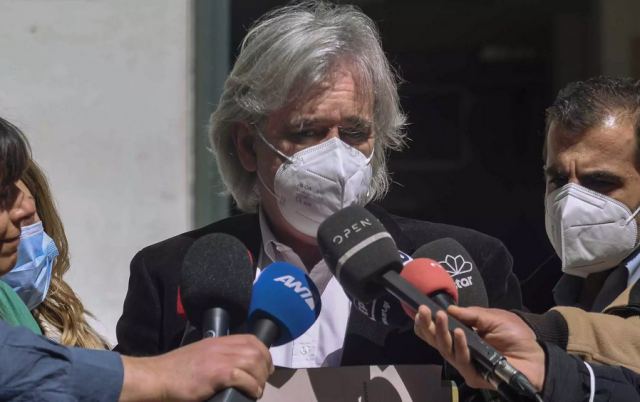 Πάτρα: Θρίλερ με τον θάνατο της 12χρονης μαθήτριας μπροστά στη μητέρα της - Τι λέει ο Ανδρέας Ηλιάδης