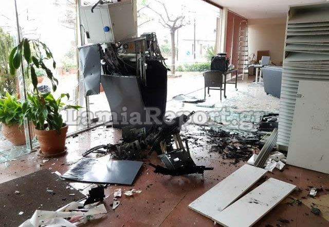 Ράχες: Περίπου 35.000€ πήραν από το ΑΤΜ που ανατίναξαν (ΒΙΝΤΕΟ-ΦΩΤΟ)