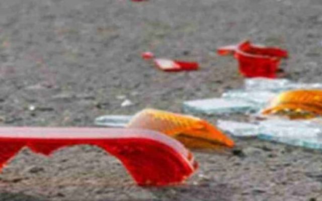 Μετωπική σύγκρουση οχημάτων με τραυματισμό των οδηγών