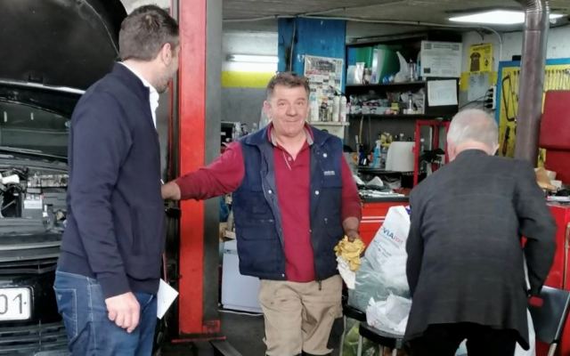 Με πολίτες, επαγγελματίες και αγρότες της Αταλάντης ο Γιάννης Σαρακιώτης