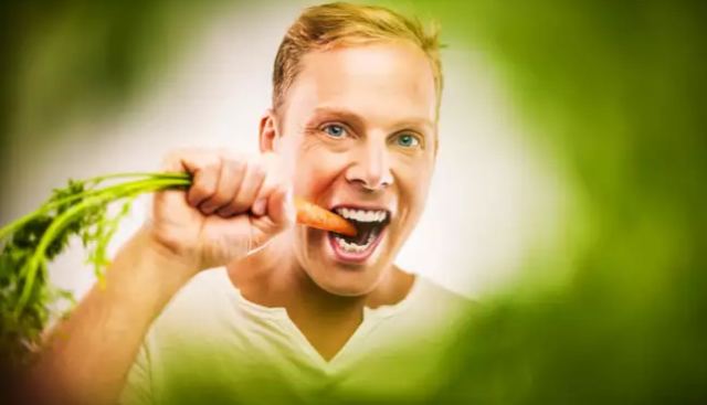 Τροφές και κόλπα στη διατροφή που βοηθούν να κόψετε το κάπνισμα