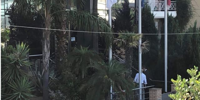 Ληστεία σε μεγάλη δισκογραφική εταιρεία στη Βούλα - Πήραν δύο χρηματοκιβώτια