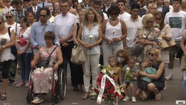 Βαρκελώνη: Τίμησαν τα θύματα των τζιχαντιστικών επιθέσεων στη Ράμπλας και το Καμπρίλς