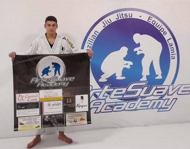 Ακόμα μία επιτυχία για το Λαμιώτη αθλητή Νικόλαο Μπακαλέξη