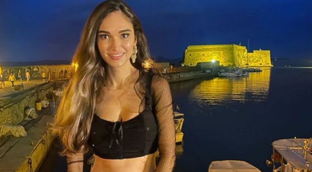 Μοντέλο από τις ΗΠΑ ταξίδεψε στην Κρήτη και έπαθε πλάκα γιατί βρήκε… πολλούς Έλληνες