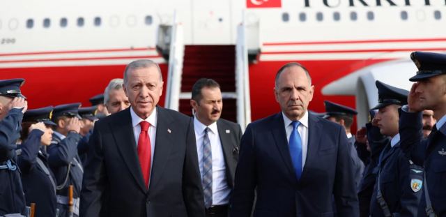 Live: Εφθασε στην Αθήνα ο Ερντογάν -Καθ' οδόν προς το Προεδρικό Μέγαρο, σε λίγο η συνάντηση με Σακελλαροπούλου