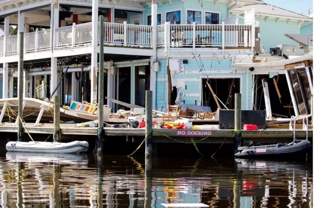 ΗΠΑ – Τυφώνας Ίαν: Δε σταματούν να βρίσκουν πτώματα – 77 οι νεκροί από το φονικό πέρασμα
