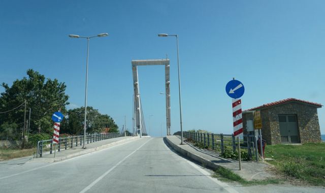 Αγιόκαμπος: Η γέφυρα σύμβολο, το «ψευδώνυμο» και τα προβλήματά της… (φωτ.)