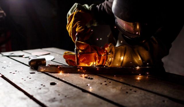 Ποιες είναι οι διαφορές μεταξύ της συγκόλλησης και της κοπής πλάσματος;