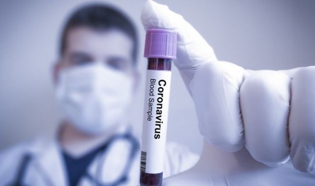 Νεαρός με μετάλλαξη «Όμικρον» στη Λάρισα