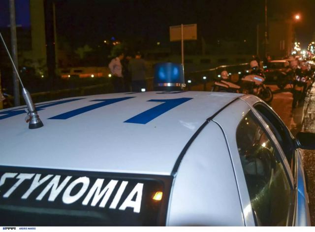 Έκλεβαν και λήστευαν σε όλη την Αττική: Στόχευαν πεζούς και οδηγούς – Πώς εξαρθρώθηκε η σπείρα