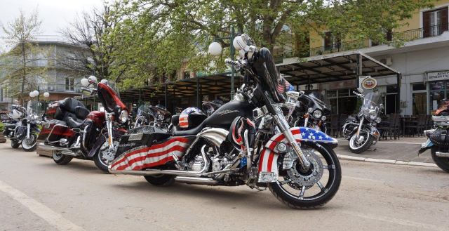Γέμισε με Harley η πλατεία της Αμφίκλειας την Κυριακή!