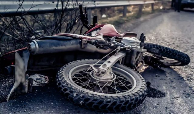 Σαμοθράκη: Μηχανή παρέσυρε και σκότωσε τουρίστρια – 4 οι τραυματίες στο πρωινό τροχαίο δυστύχημα