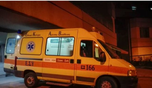 Θεσσαλονίκη: Ανεξέλεγκτο αυτοκίνητο έπεσε σε στάση και μπάρες