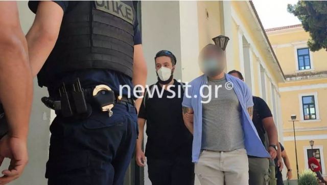 Απολογείται ο 34χρονος πρώην παίκτης ριάλιτι που «μπούκαρε» στο Εφετείο με το αυτοκίνητό του