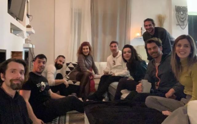 Λίγες πριν το μοιραίο τροχαίο ο ηθοποιός Πάνος Νάτσης γιόρταζε τα γενέθλια φίλης του - Δείτε βίντεο και φωτογραφίες