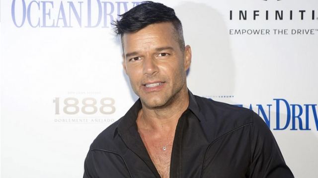 Ρίκι Μάρτιν: Κατηγορείται για αιμομιξία από τον ανιψιό του και αντιμετωπίζει ποινή φυλάκισης έως και 50 χρόνων