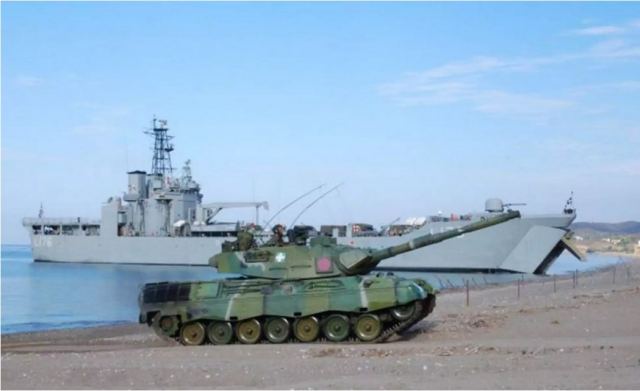 Αντιπολίτευση για αποστολή τεθωρακισμένων στην Ουκρανία: Επικίνδυνη εμπλοκή της Ελλάδας