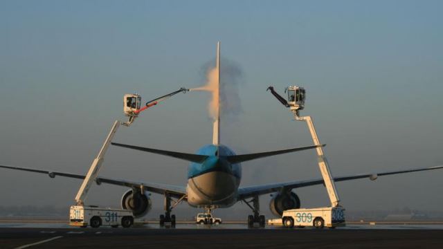 Θα ψεκάζουν τα αεροπλάνα για τον ιό Ζίκα στη Βρετανία