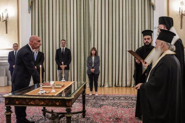 Ο Γιάννης Μπρατάκος ορκίστηκε υφυπουργός στον Πρωθυπουργό