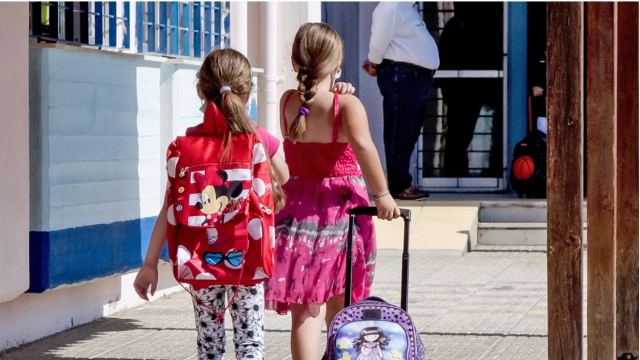 Κορωνοϊός: Πώς θα επιστρέψουν οι μαθητές στα σχολεία - Ατομική ευθύνη για τη μάσκα, πιθανό να μην είναι υποχρεωτικό το self test