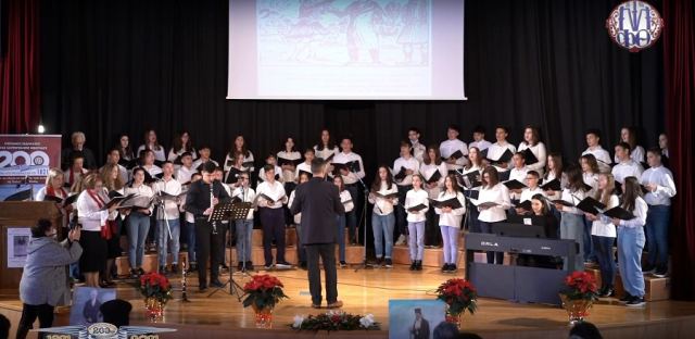 Το 2ο Γυμνάσιο Λαμίας με επιτυχία συμμετείχε στην 54η επετειακή εκδήλωση της Ι. Μ. Φθιώτιδας (ΦΩΤΟ)