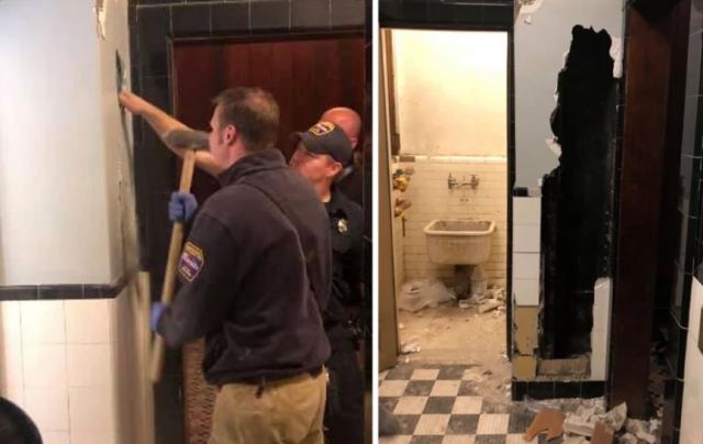 Άνδρας βρέθηκε γυμνός αφού είχε εγκλωβιστεί ανάμεσα σε τοίχους θεάτρου