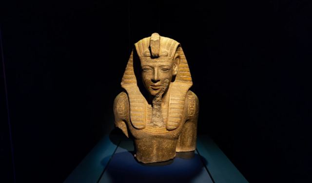 Η σαρκοφάγος του φαραώ Ραμσή Β’ επιστρέφει στο Παρίσι ύστερα από 47 χρόνια