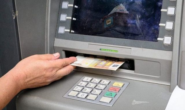 Κατεβάζουν ρολά οι τράπεζες για 6 ημέρες – Πώς θα λειτουργήσουν το Πάσχα