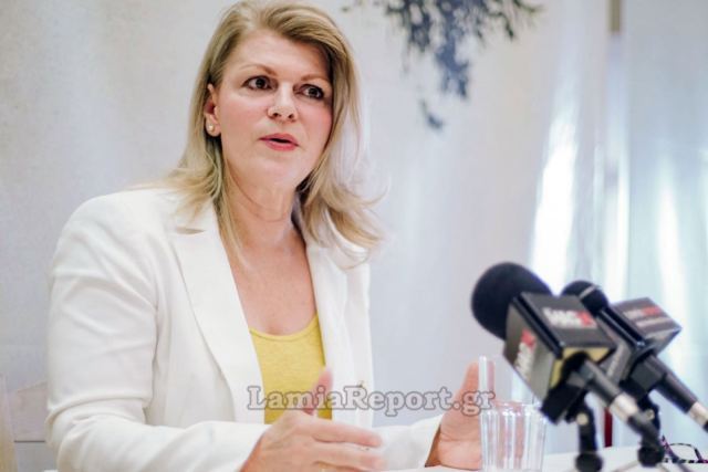 «Όχι» από τη Βιργινία Στεργίου στην εγκατάσταση προσφύγων στο